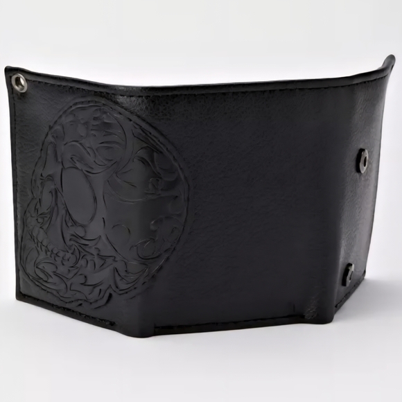 Spencer's Black Embossed Skull Wallet with Chain - Picture 4 of 12